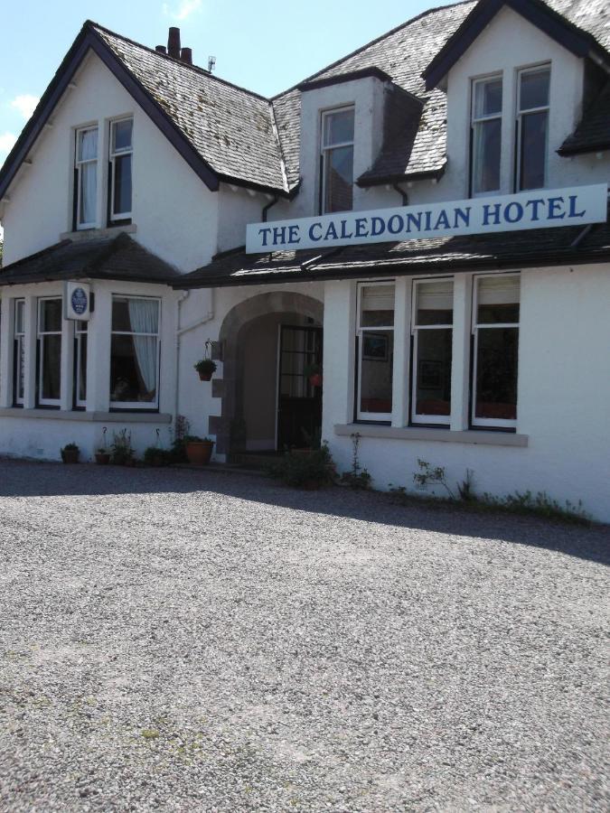 Caledonian Hotel フォート・オーガスタス エクステリア 写真
